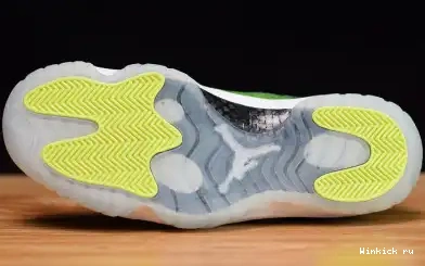 GREEN JORDAN LOW 11 SNAKESKIN - RETRO 0704